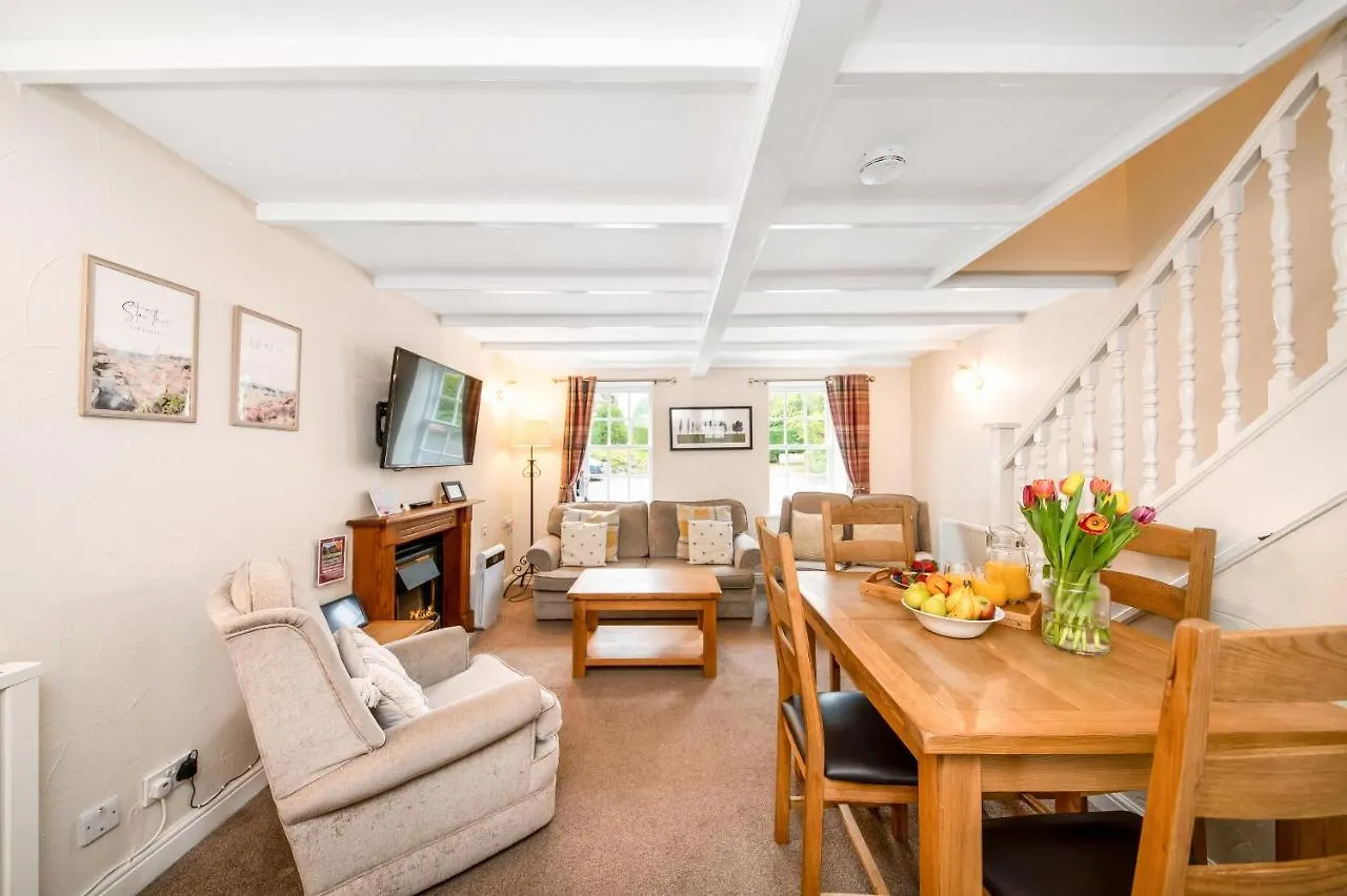 Finest Retreats - Swaledale Hall Cottage Thirsk 0*,